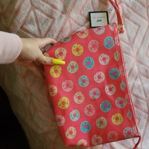 Makeup bag